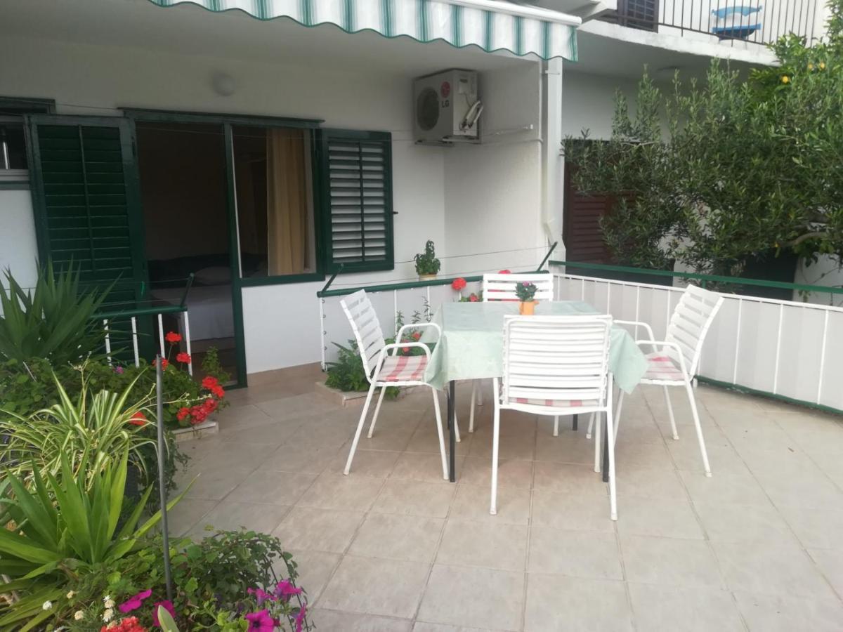Apartman Dese 2+1 Tucepi Exterior photo