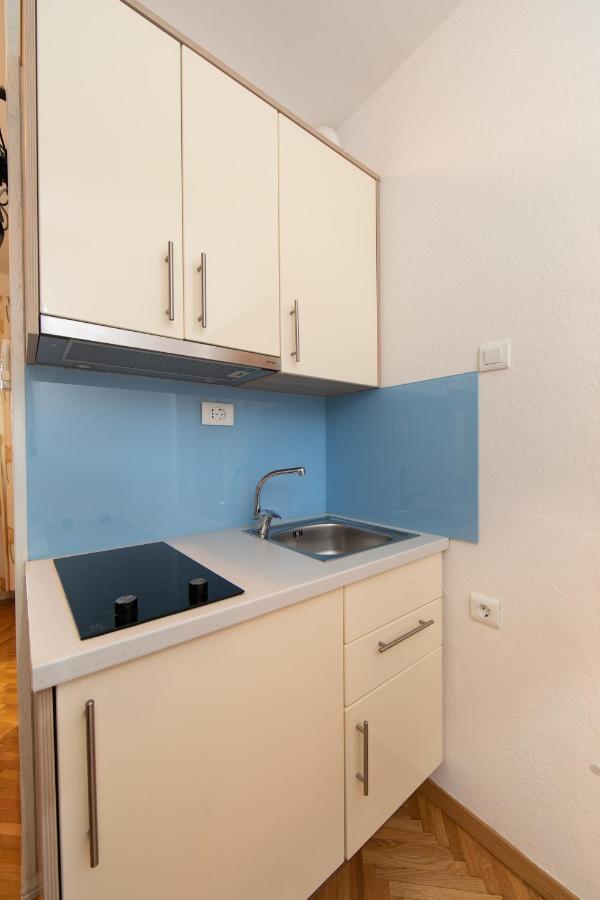 Apartman Dese 2+1 Tucepi Exterior photo